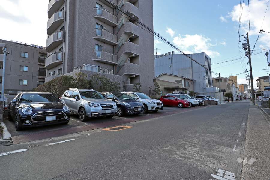 敷地内駐車場（屋外平面式）