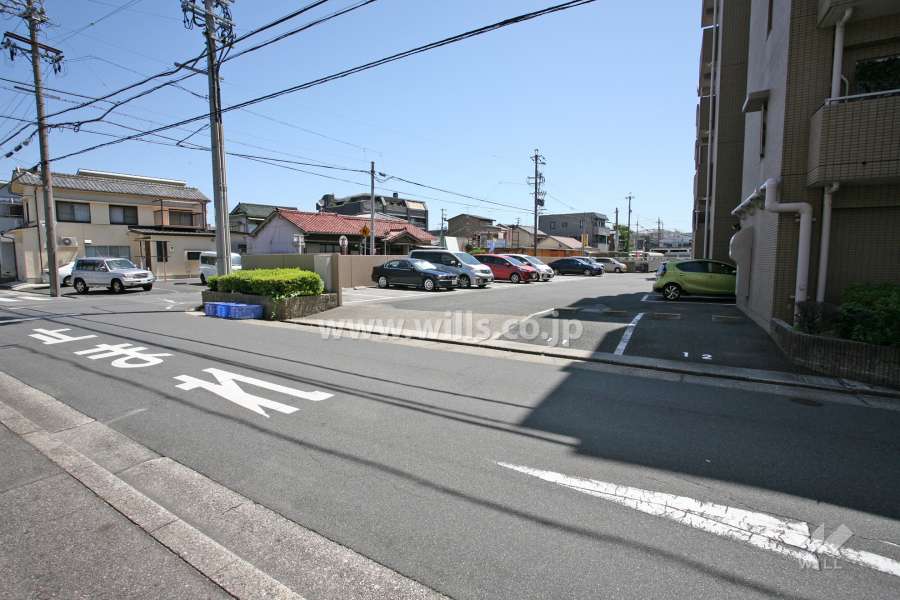 駐車場の出入口