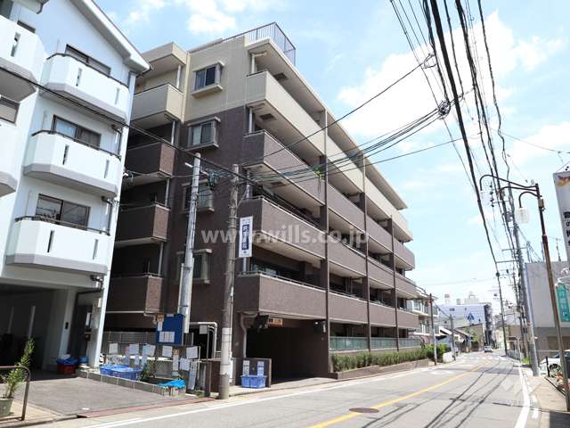 プレミアムレジデンス川名本町の外観（南西より）