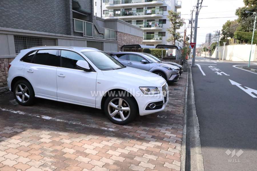敷地内駐車場（屋外平面式）