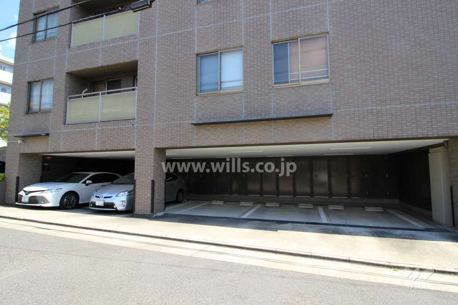 敷地内駐車場（屋内平面式）