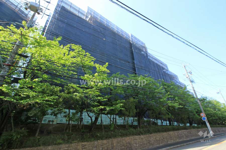 サザンヒル八事１号棟の外観（東側から）　※2019年5月現在大規模修繕工事中