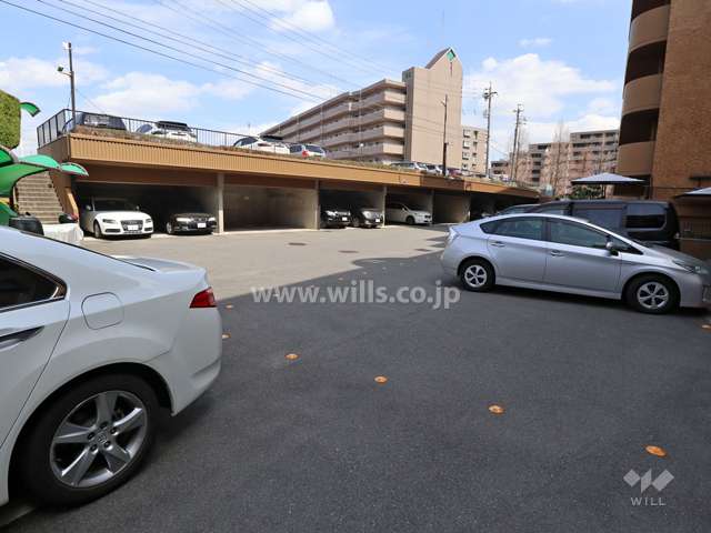 敷地内駐車場(屋外平面式)