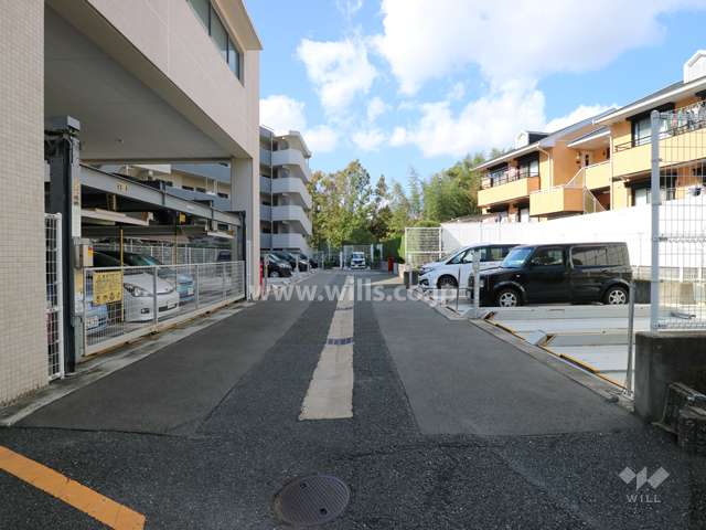 敷地内駐車場(屋外機械式・屋内機械式)