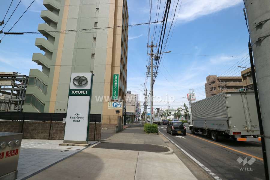 敷地東側の前面道路（関田名古屋線）