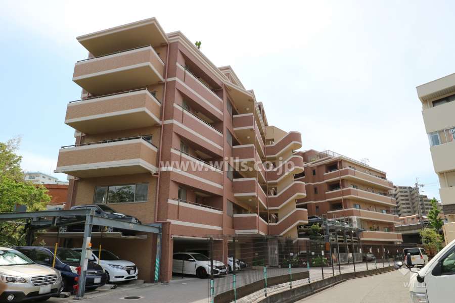 アービング千里桃山台の外観(北側から)