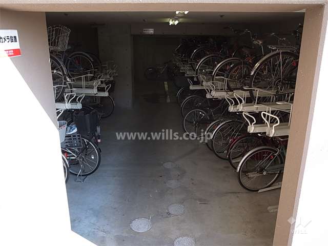 屋内にある駐輪場