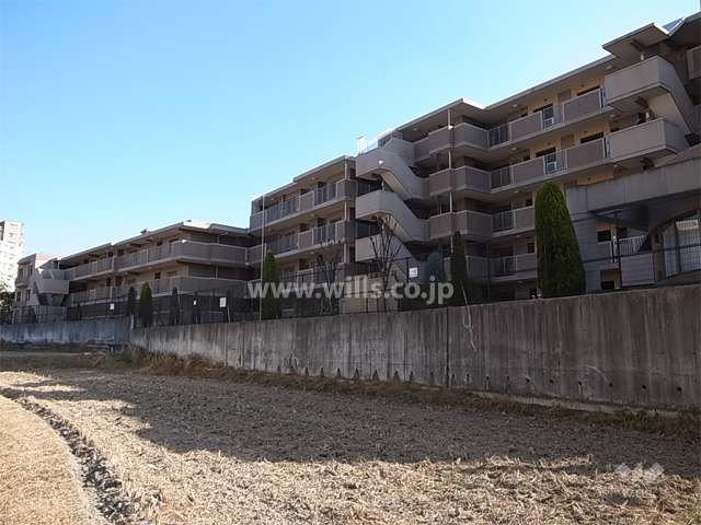 レイス緑地公園アロマガーデンの外観（北西側から）