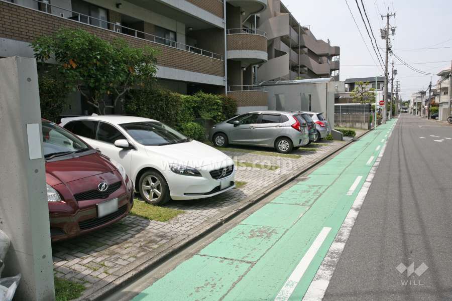 敷地内駐車場(屋外平面式)
