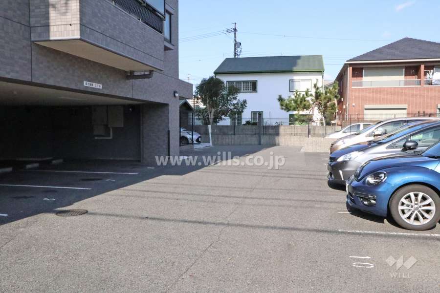 敷地内駐車場（屋外平面式）