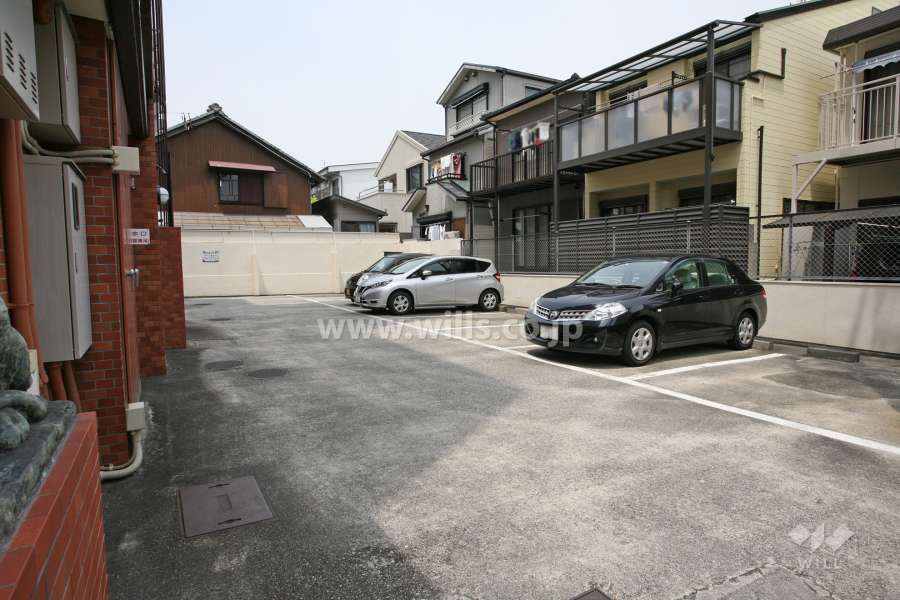 敷地内駐車場(屋外平面式)
