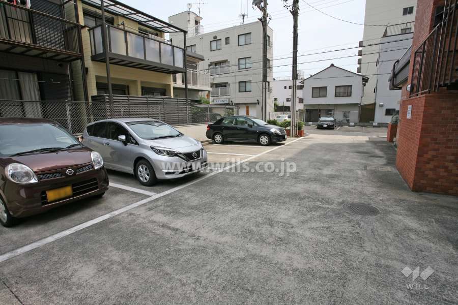 敷地内駐車場(屋外平面式)
