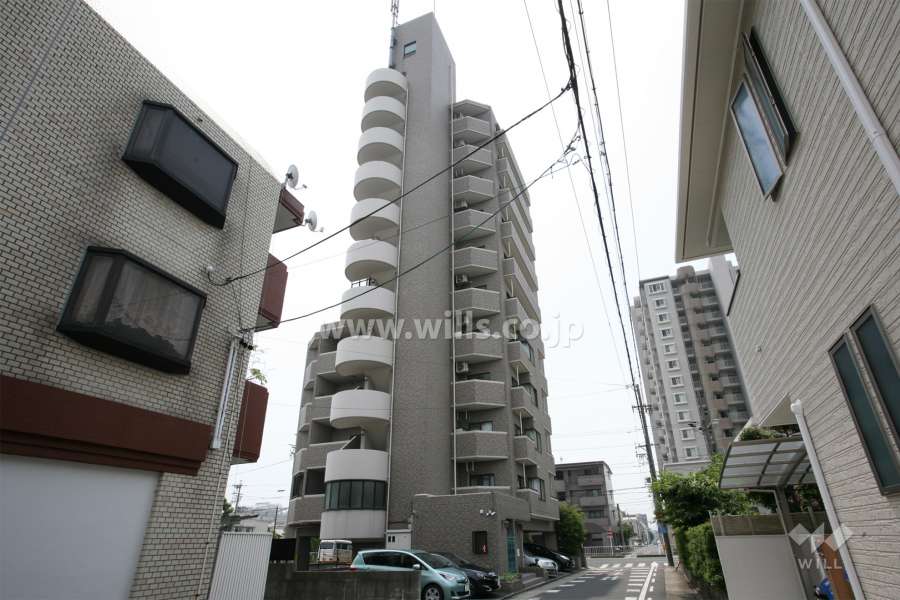 桜山アイリス弐番館の外観(北西側から)