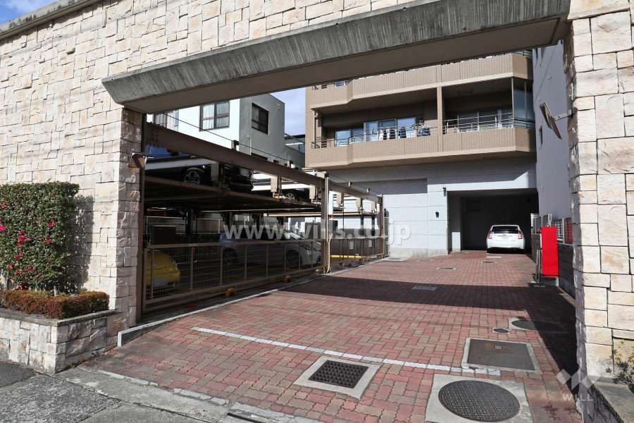 敷地内駐車場（屋外機械式）
