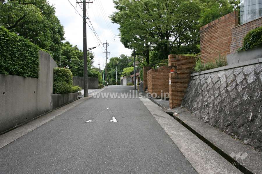 敷地の前面道路