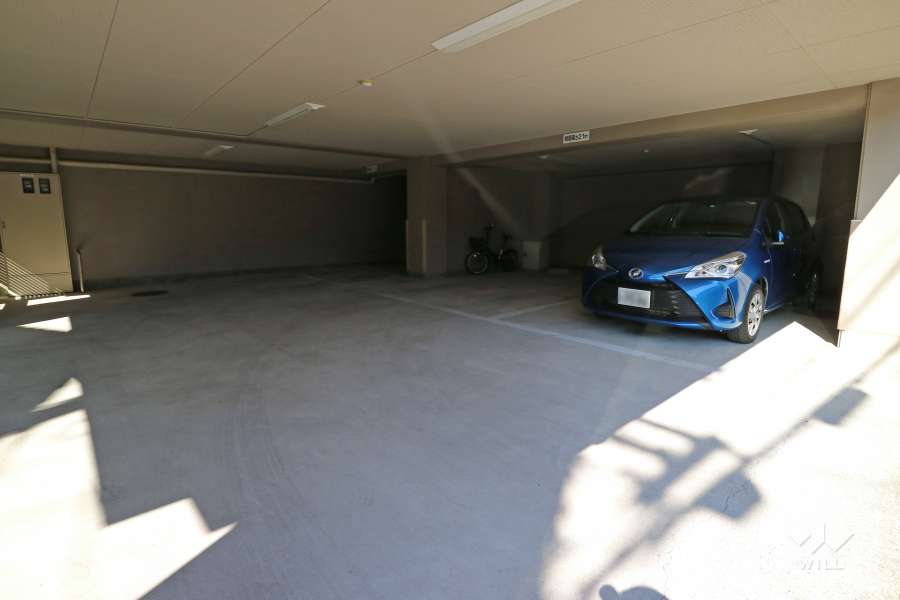 敷地内駐車場（屋内平面式）