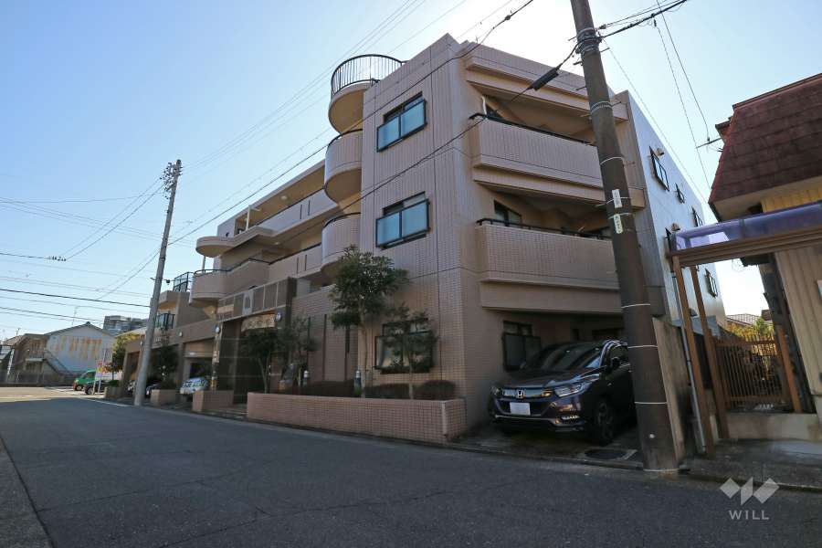 グローリアス萩原町の外観（北西側から）