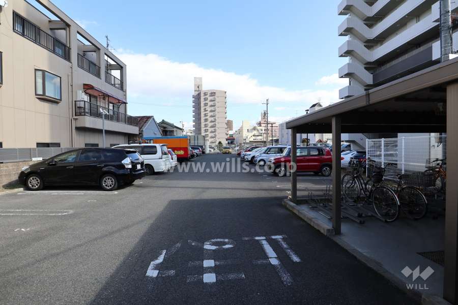 敷地内駐車場（屋外平面式）