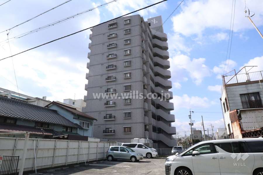 アメニティ白金の外観（東側から）