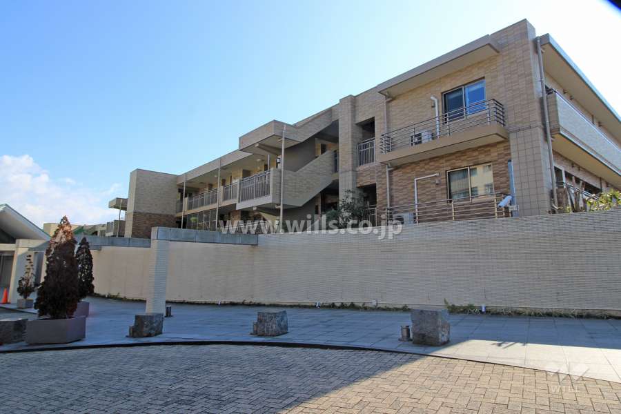 ライオンズヒルズ高峯参番舘の外観（北西側から）