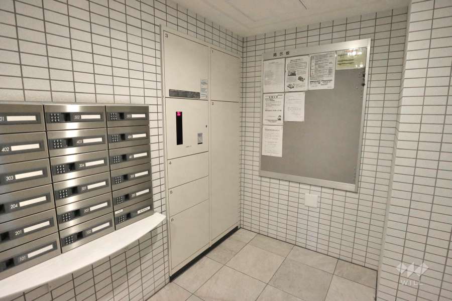 宅配ボックスと共用ポスト