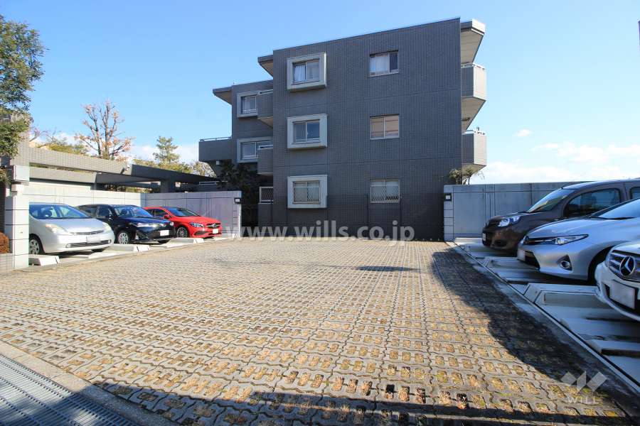 敷地内駐車場（屋外平面式）