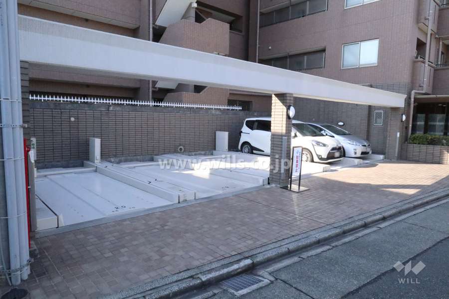 敷地内駐車場（屋外機械式）