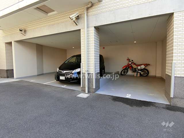 敷地内駐車場（屋内平面式）