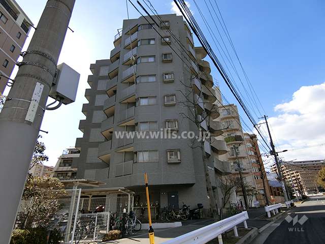 ローレル西岡本の外観（北東側から）