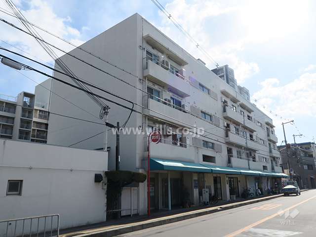 摂津マンションE棟の外観(北西側から)