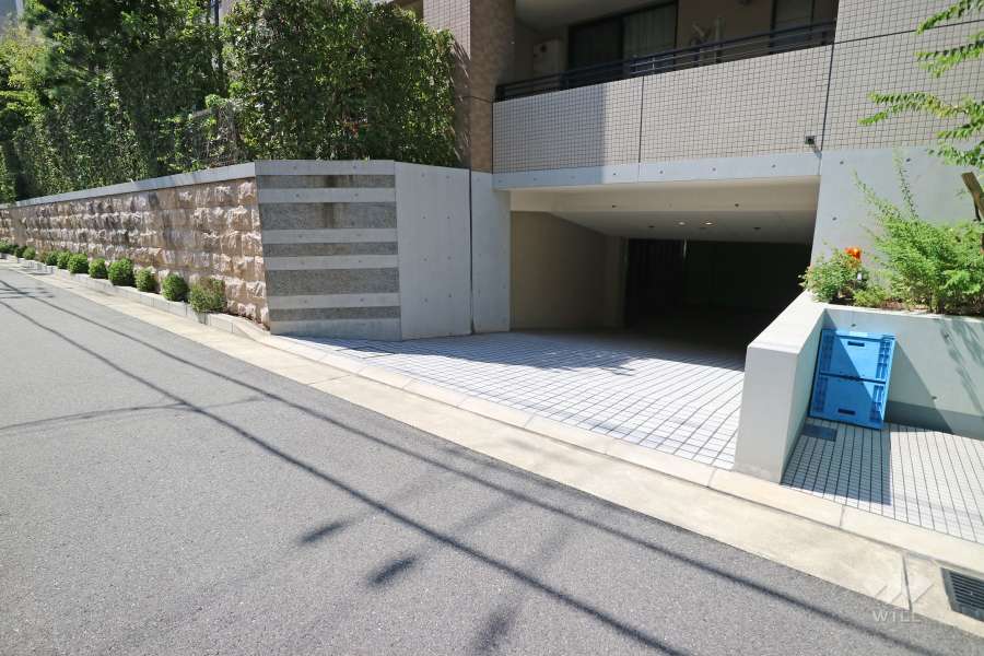 駐車場の出入口