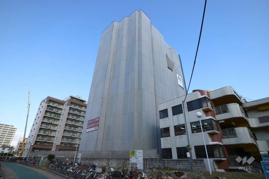 ジオ高槻大畑町の外観（南東側から）（平成30年12月現在　建築中）