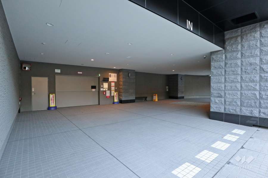 敷地内駐車場（屋内タワーパーキング）