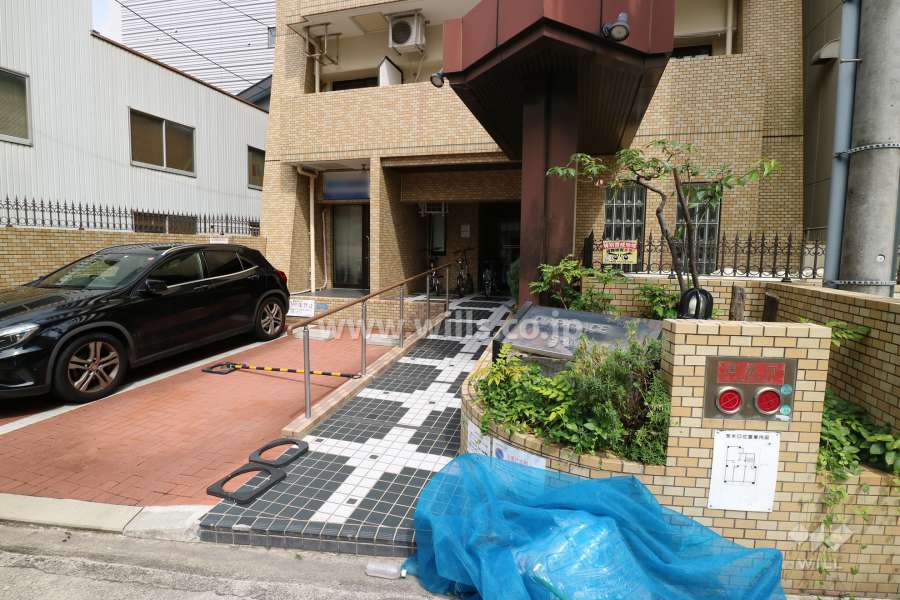 エントランスアプローチ