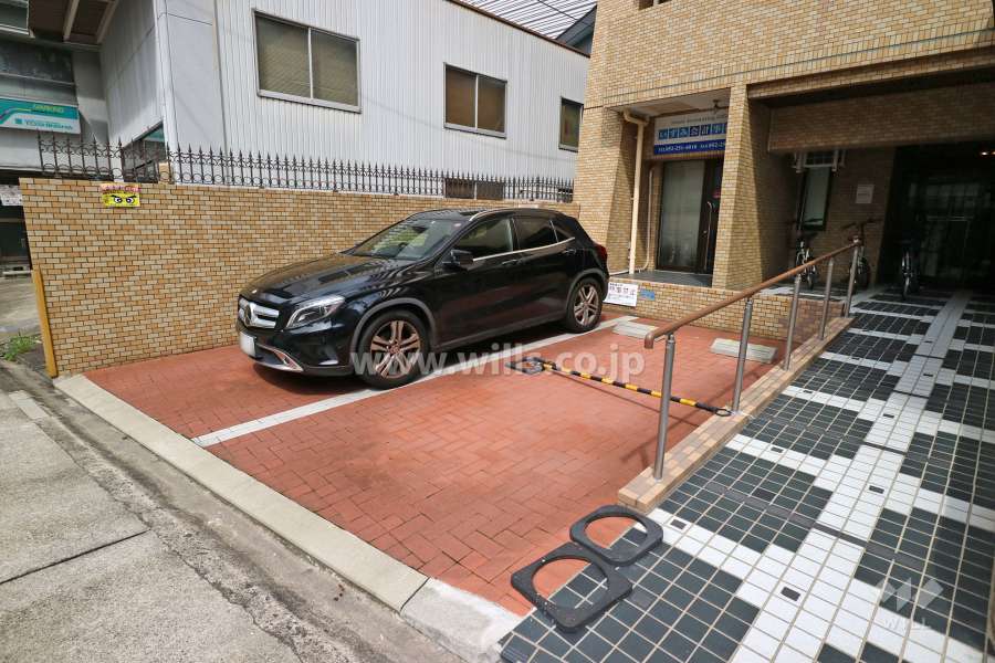 敷地内駐車場（屋外平面式）