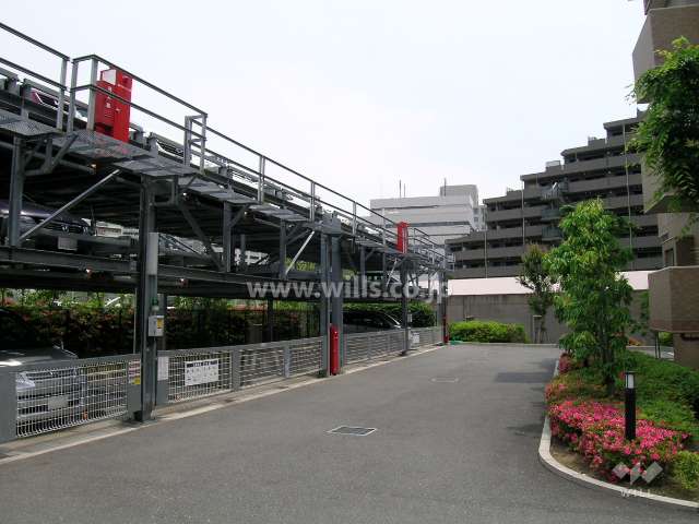 敷地北側にある敷地内駐車場