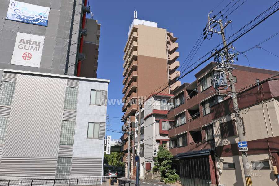 プレサンスSAKAE白川公園Ⅱの外観（南側から）