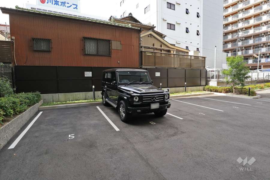 敷地内駐車場（屋外平面式）