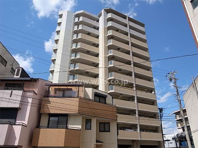 プレステージ豊中桜塚レーヴエッセの外観（南側から）