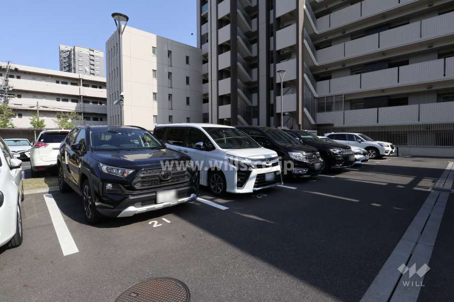 敷地内駐車場（屋外平面式）