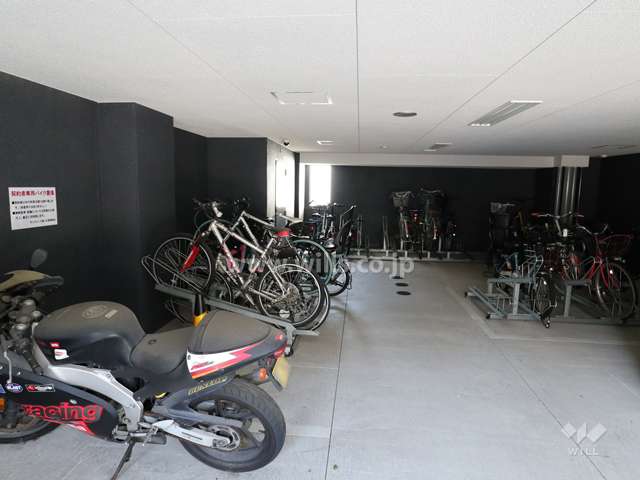 バイク置場・駐輪場