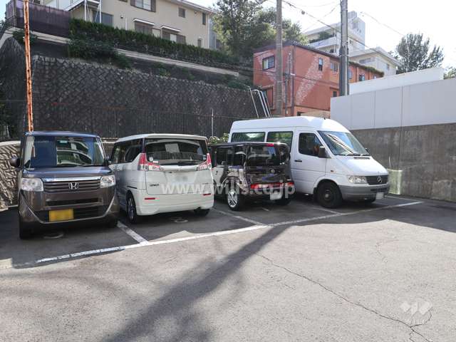 敷地内駐車場（屋外平面式）