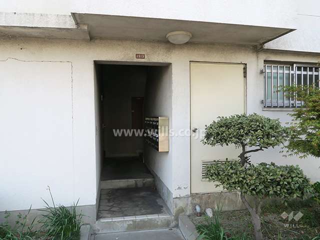 エントランス（共用ポスト）