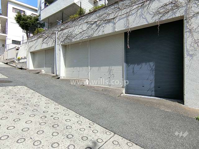 敷地内駐車場（屋内平面式）
