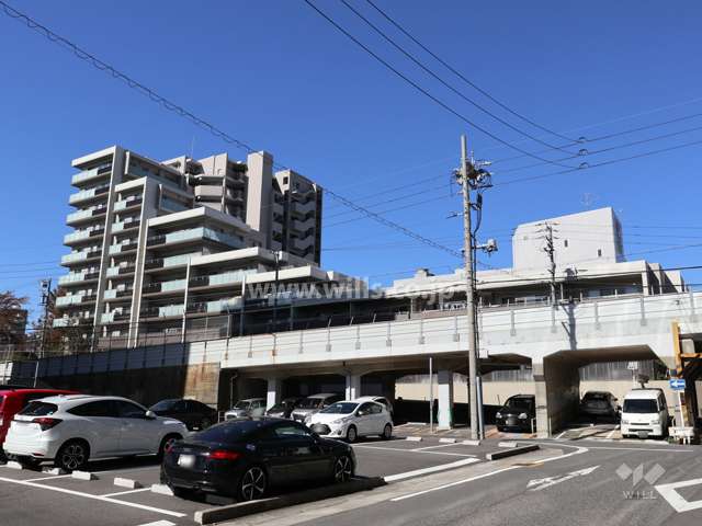 プラウド一社パークフロントの外観(南東側から)