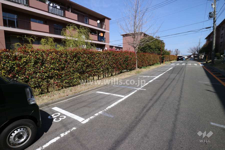 敷地内駐車場（屋外平面式）