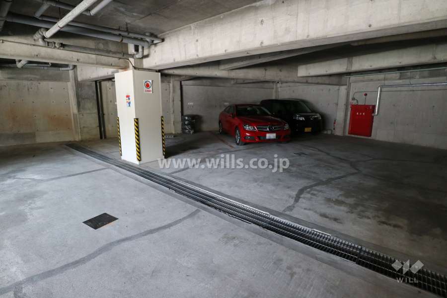 敷地内駐車場(屋内平面式)