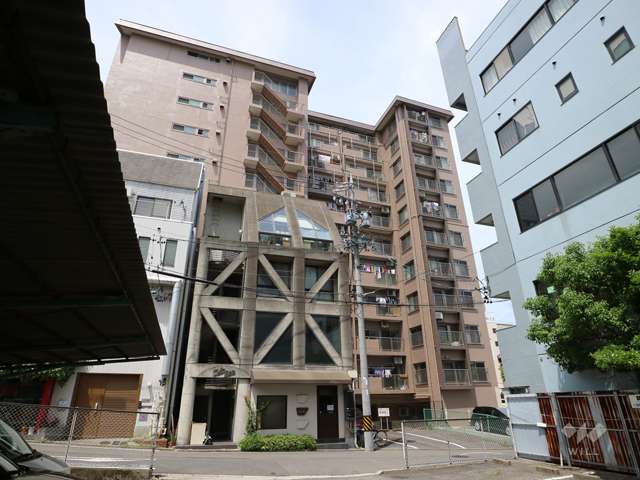 パラシオン覚王山の外観（東側から）