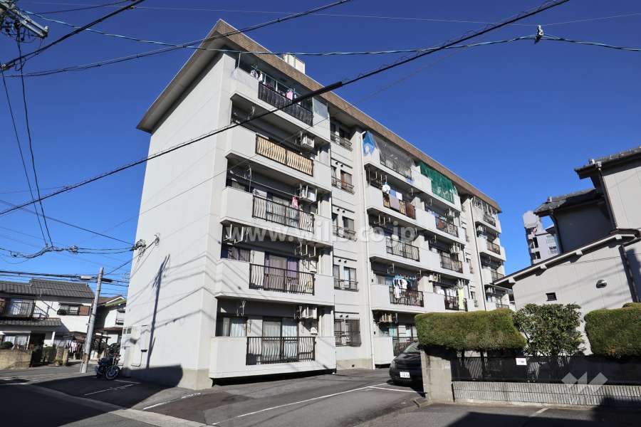 東千種台ハイツの外観（南西側から）
