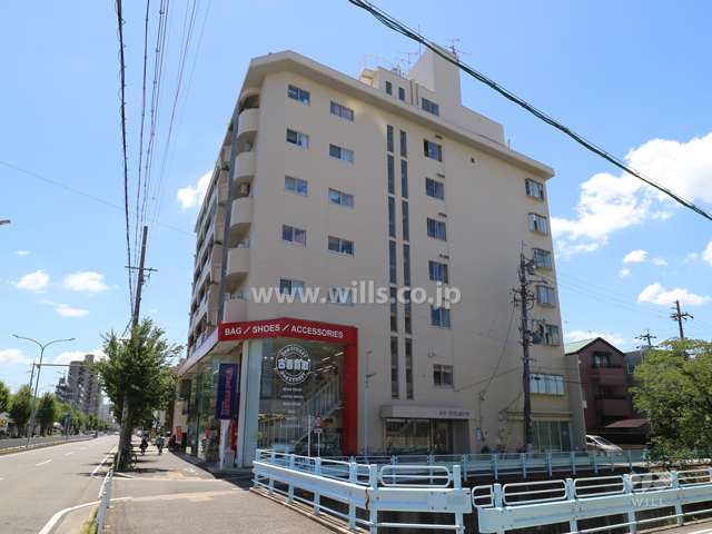 田代マリンハイツの外観（北東側から）